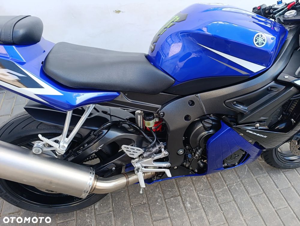 Yamaha R6 - 23