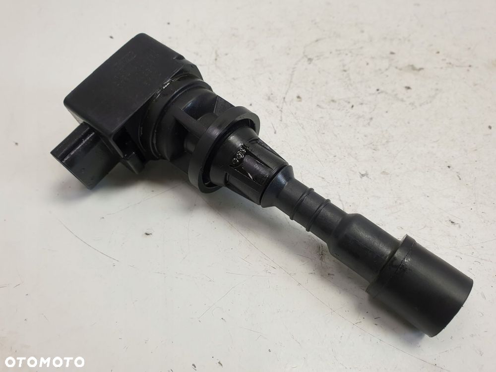 Mazda 3 2.0 16V CEWKA ZAPŁONOWA LFB618100 - 3