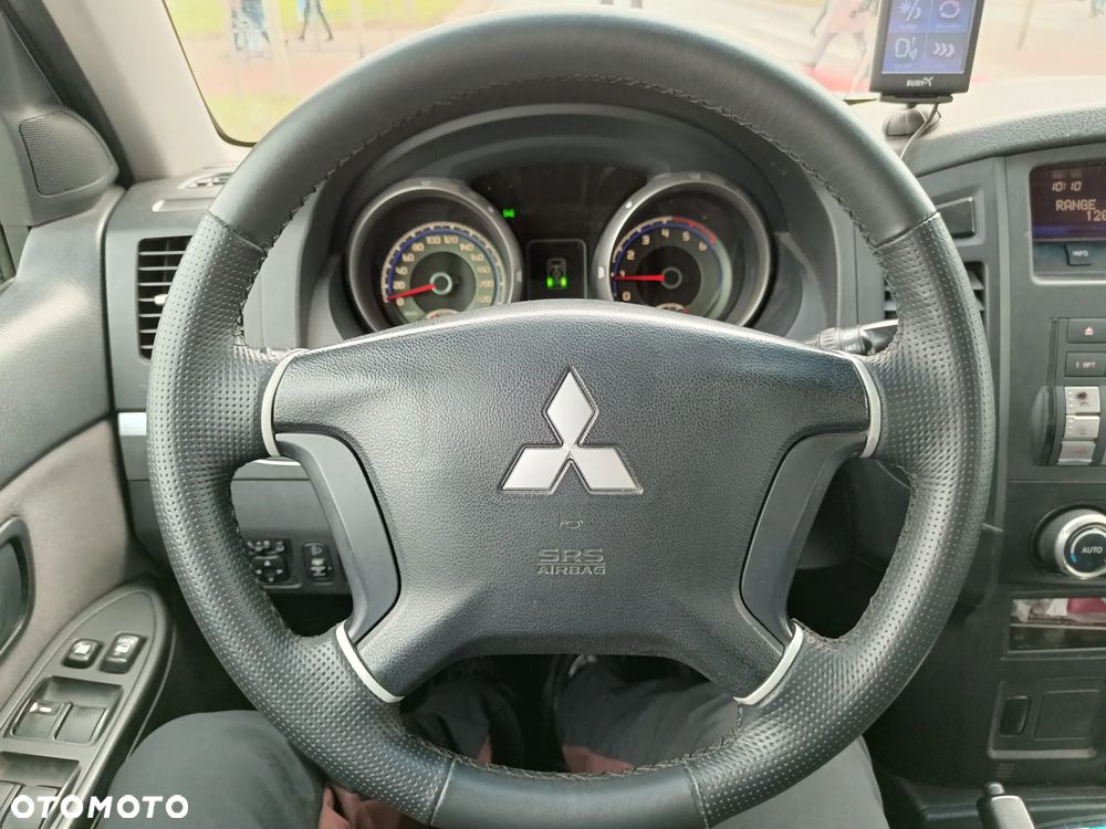Mitsubishi Pajero 3.2 DI-D Invite - 13