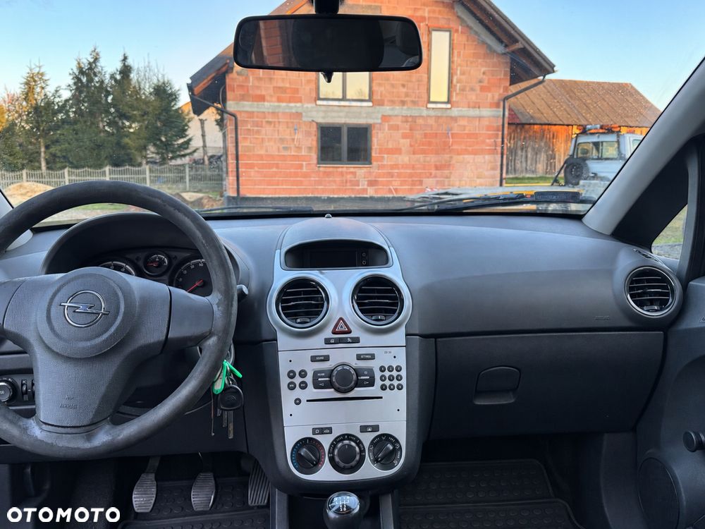 Opel Corsa - 10