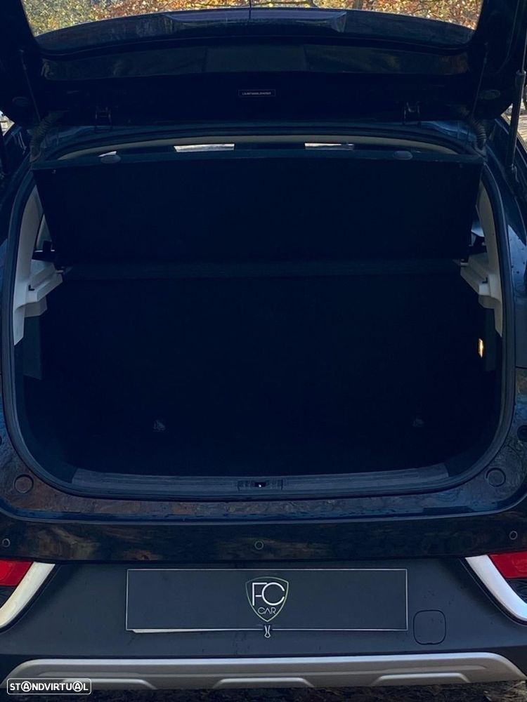 MG ZS EV Luxury - 36