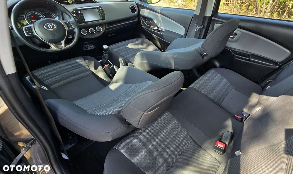 Toyota Yaris - 21
