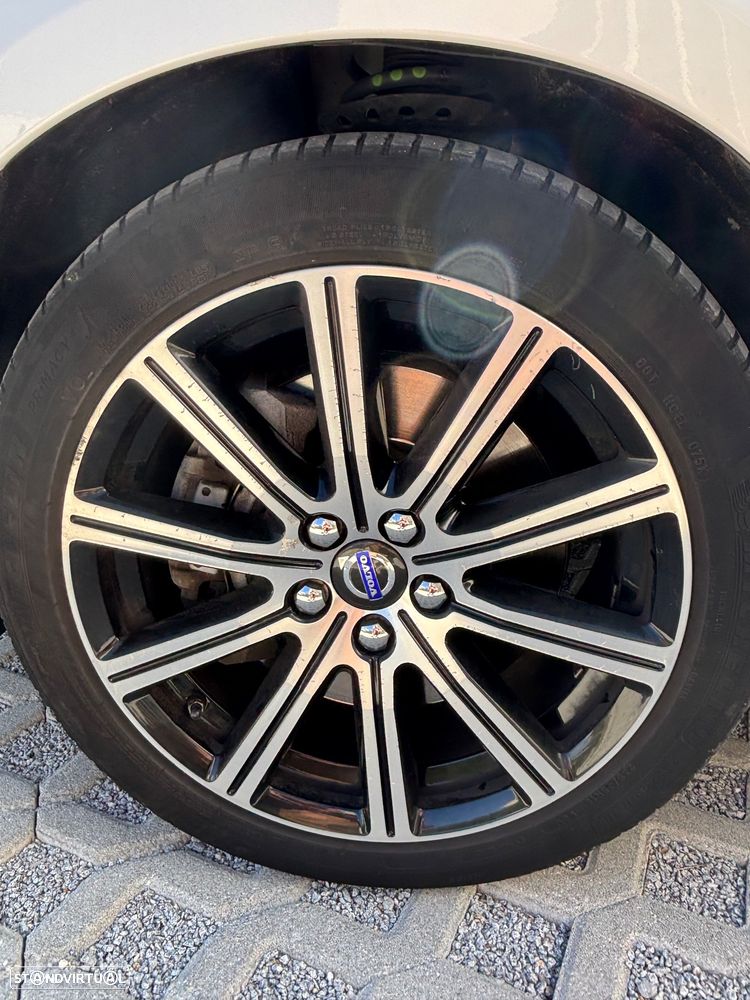Volvo V60 - 16