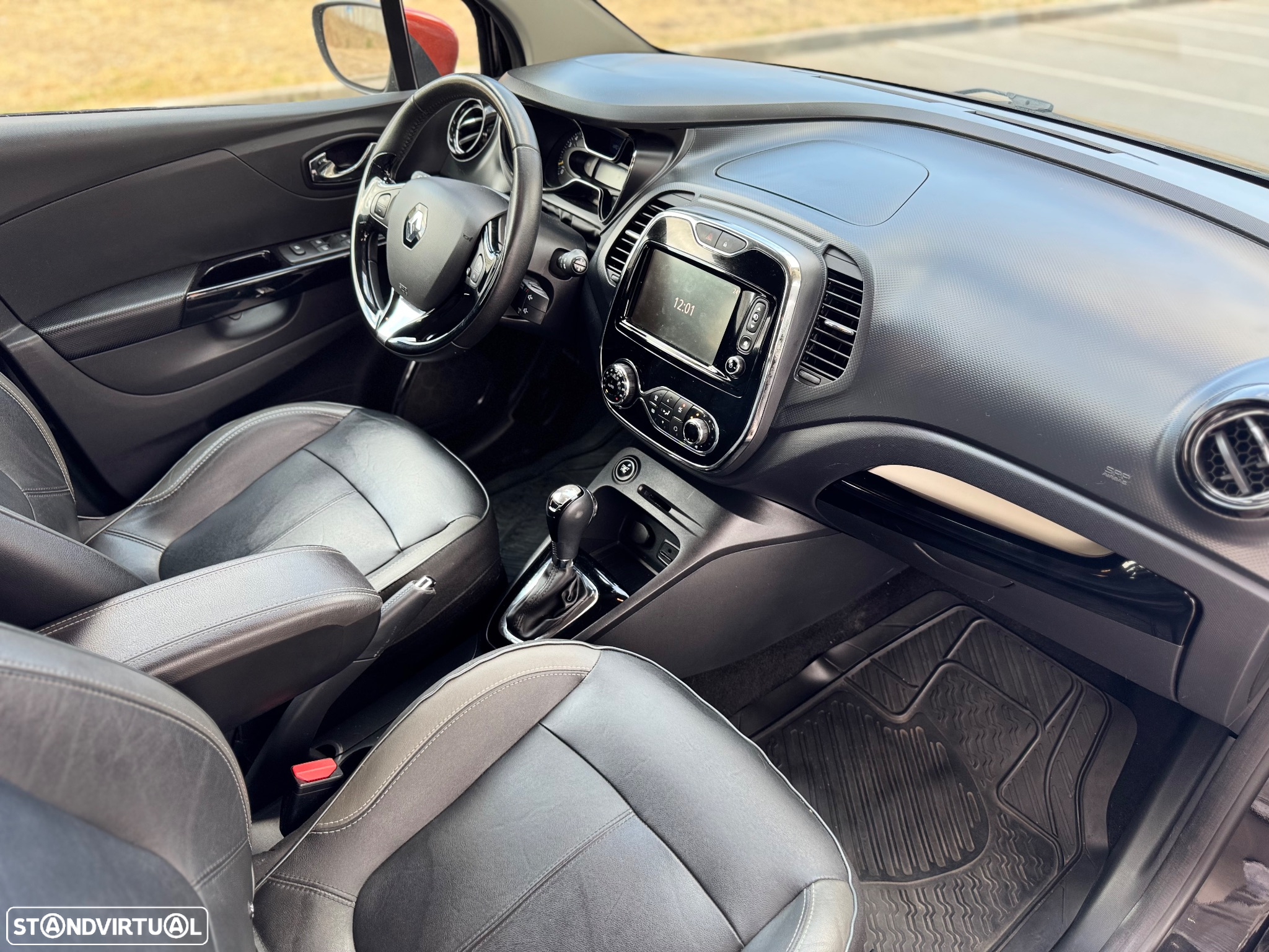 Renault Captur 1.2 TCe Exclusive EDC - 17