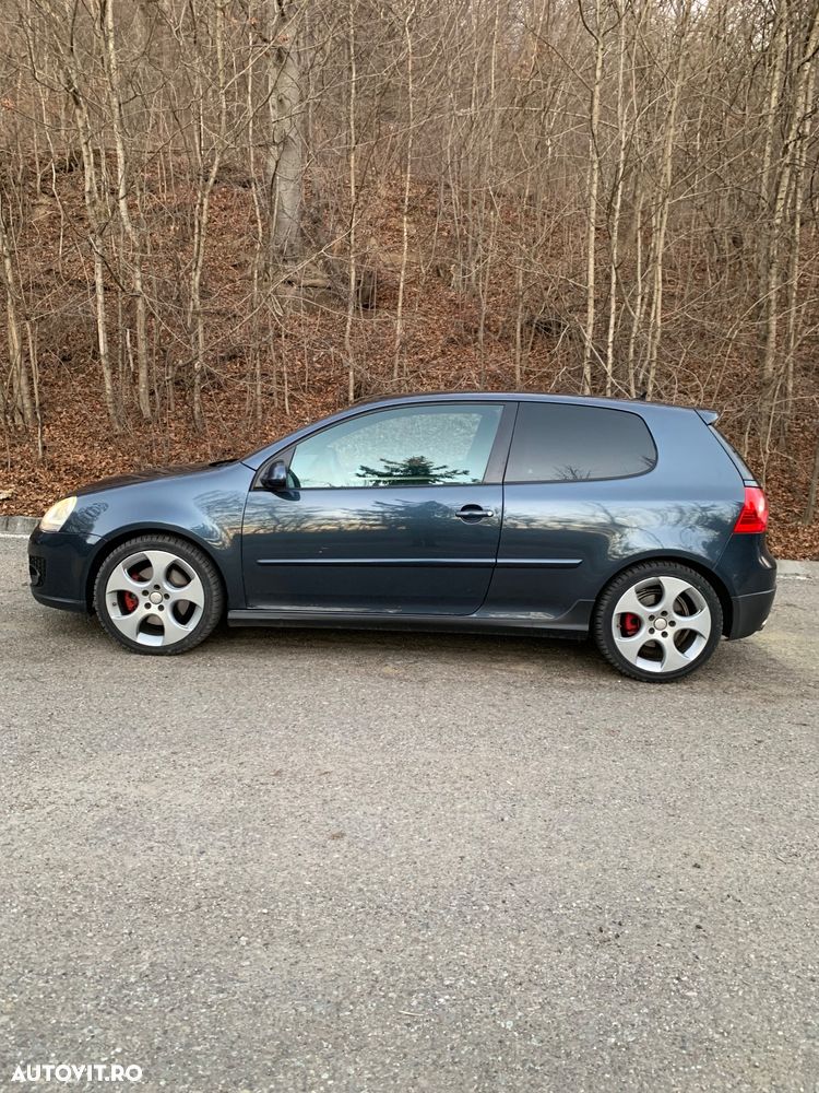 Volkswagen Golf 2.0 GTI - 8