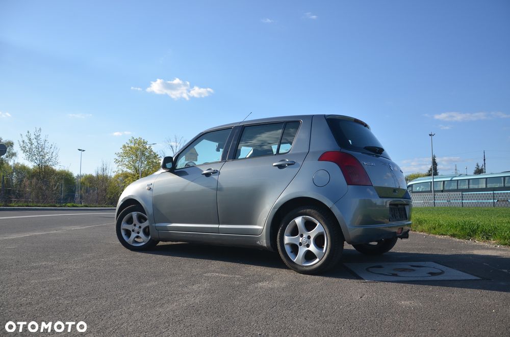 Suzuki Swift - 7
