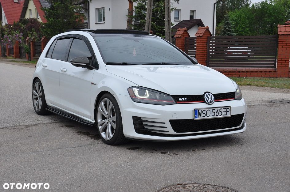 Volkswagen Golf - 7