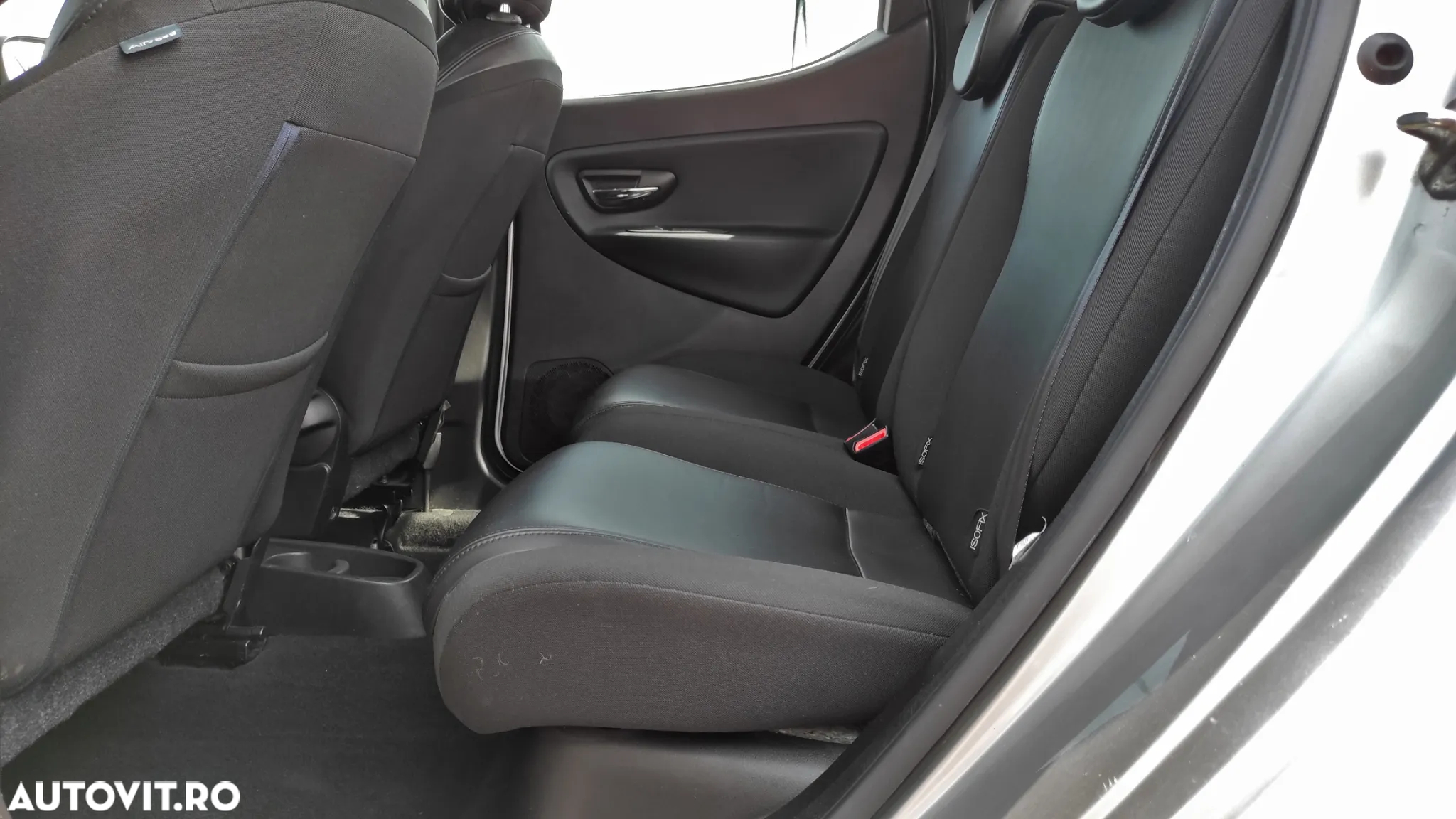 Lancia Ypsilon Y 0.9 TwinAir Turbo 8V Platinum - 24
