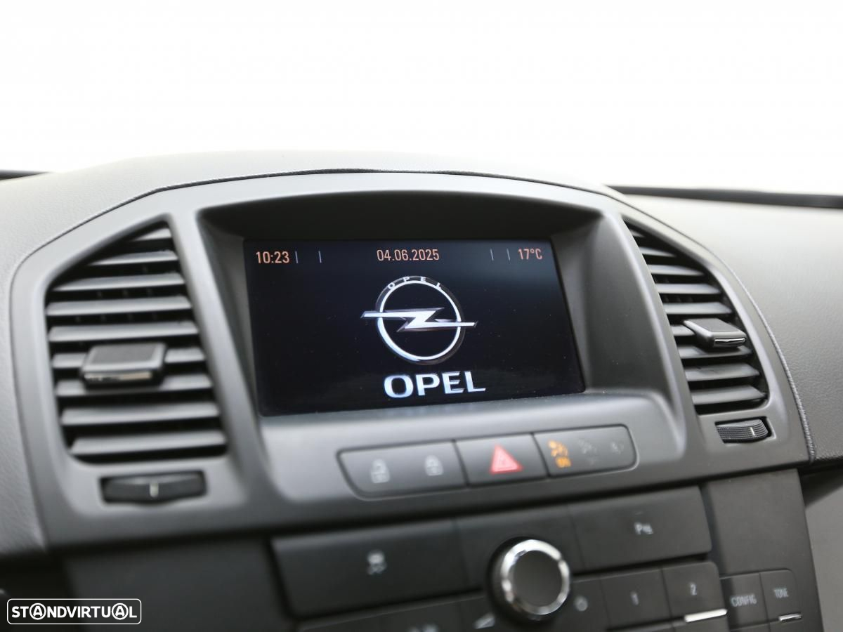 Opel Insignia - 28