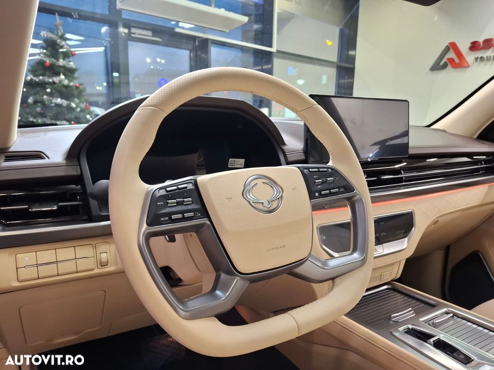 KG Mobility Rexton - 9