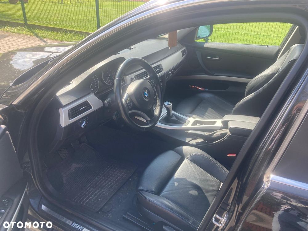 BMW Seria 3 318i - 2