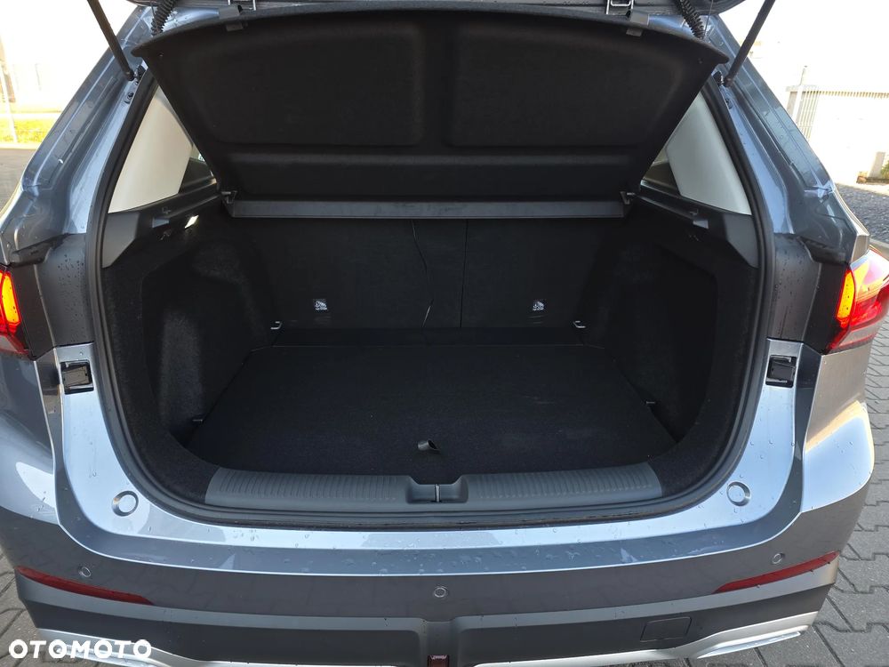 MG ZS Hybrid+ Standard - 17