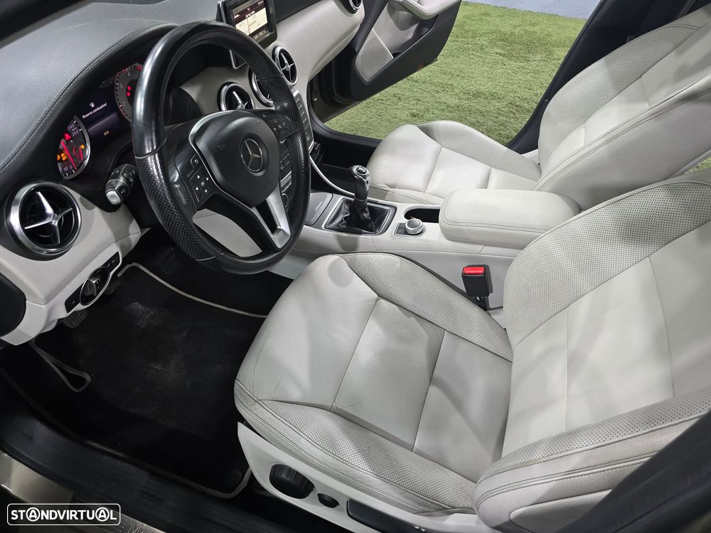 Mercedes-Benz A 180 CDi BE Urban - 13