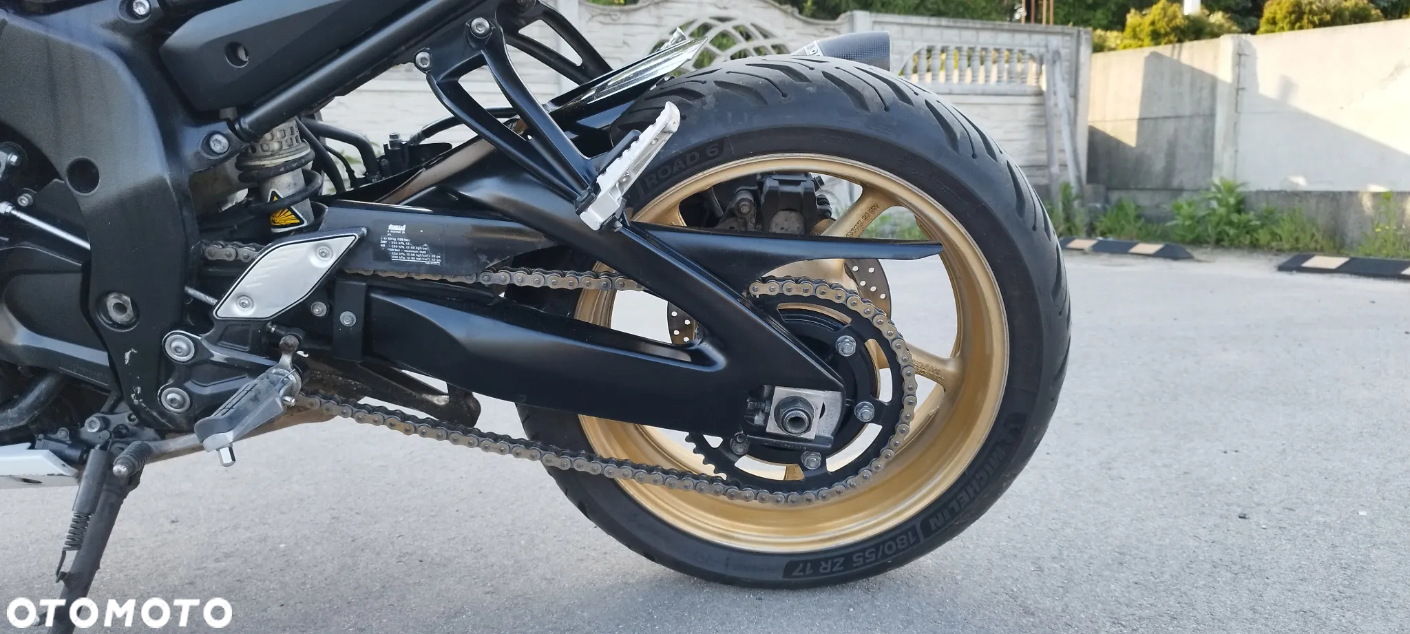 Yamaha FZ8 - 15
