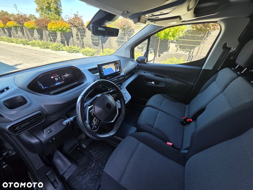 Peugeot Partner FURGON AUTOMAT DIESEL BLUEHDI 130 KM S&S EAT8 - 16