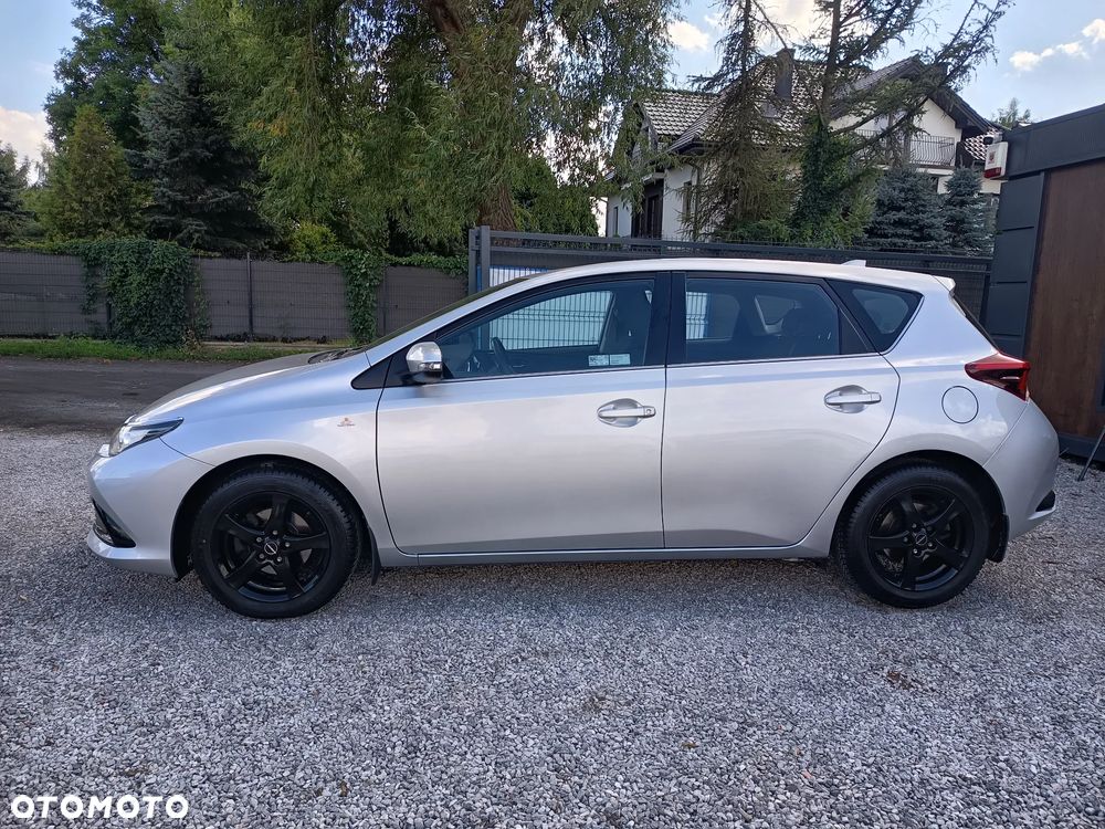 Toyota Auris 1.33 VVT-i Premium - 3