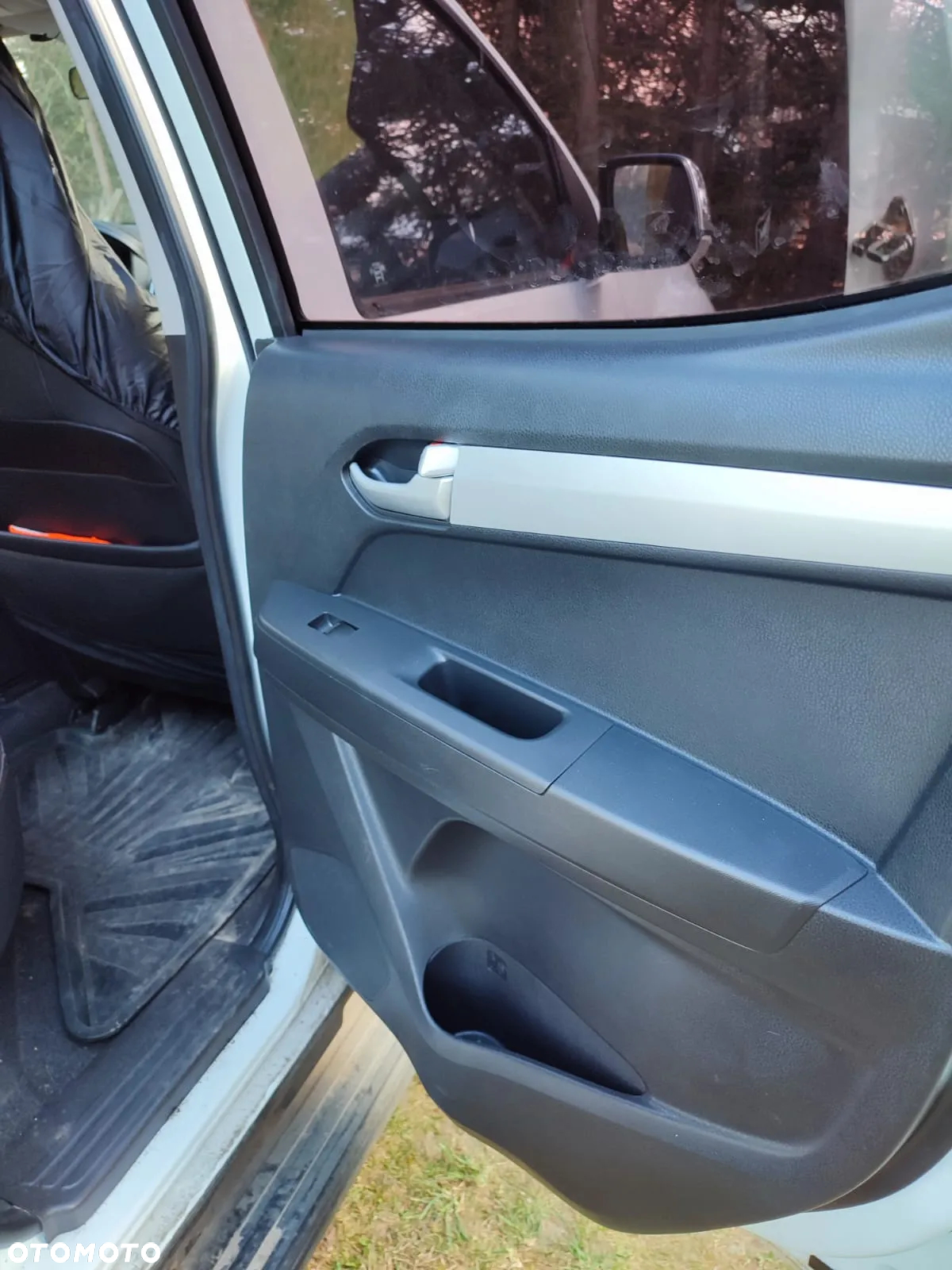 Isuzu D-Max 2.5 DC LSX - 20