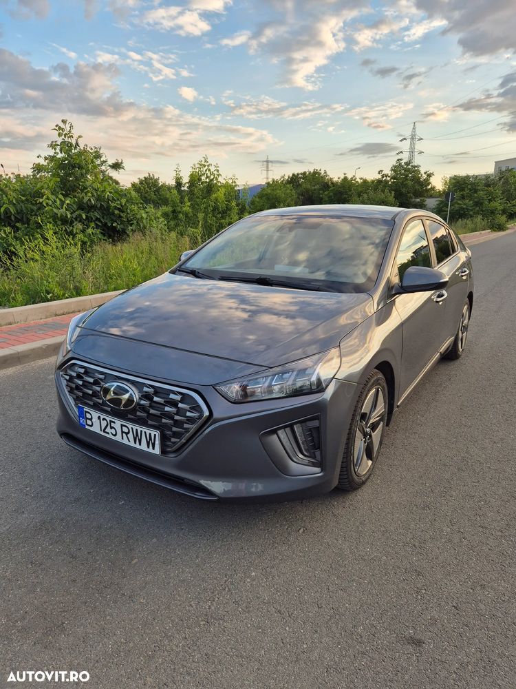 Hyundai IONIQ - 9