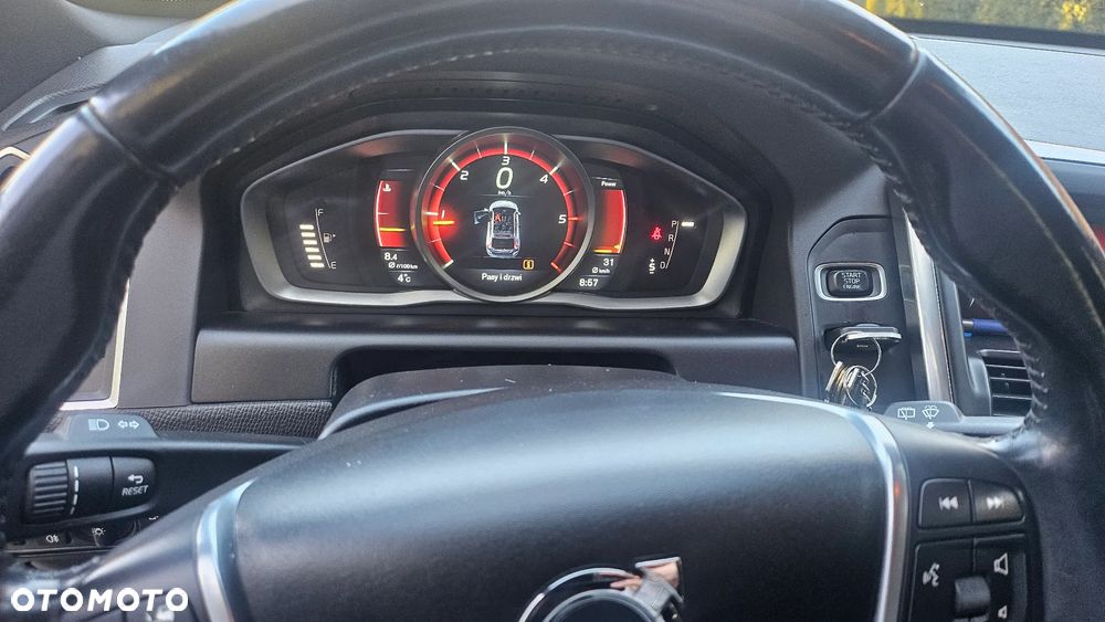 Volvo XC 60 D4 Drive-E Momentum - 6