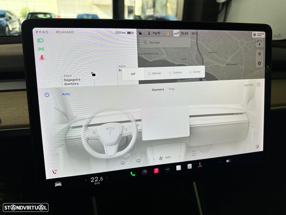 Tesla Model 3 Long-Range Dual Motor AWD - 31