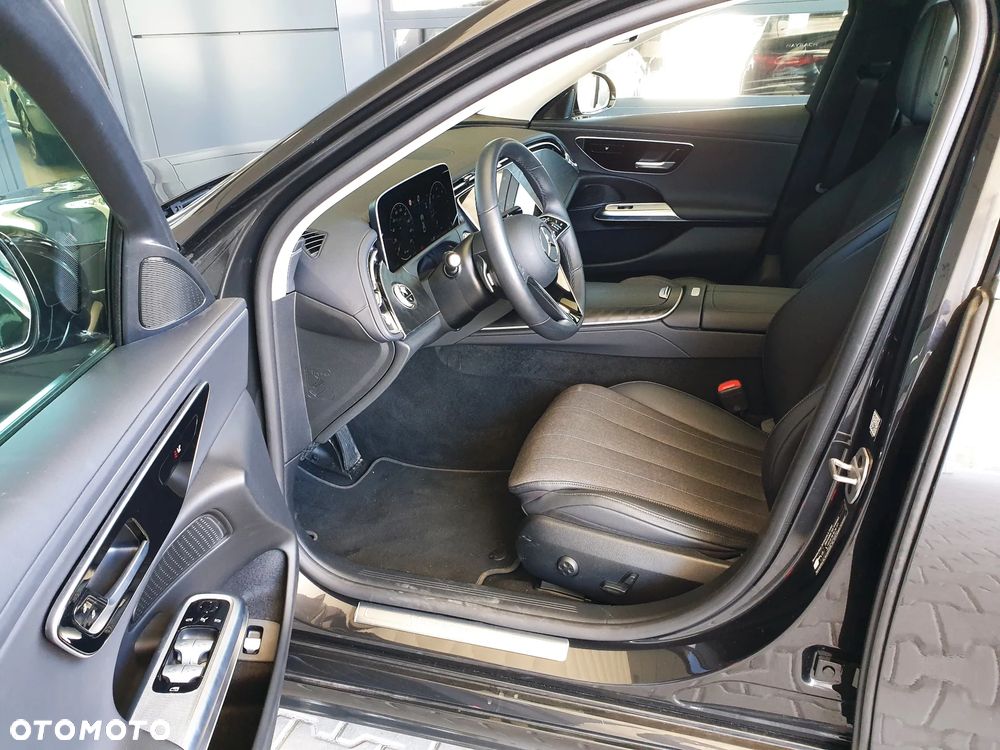 Mercedes-Benz Klasa E 220 d mHEV Avantgarde 9G-Tronic - 13