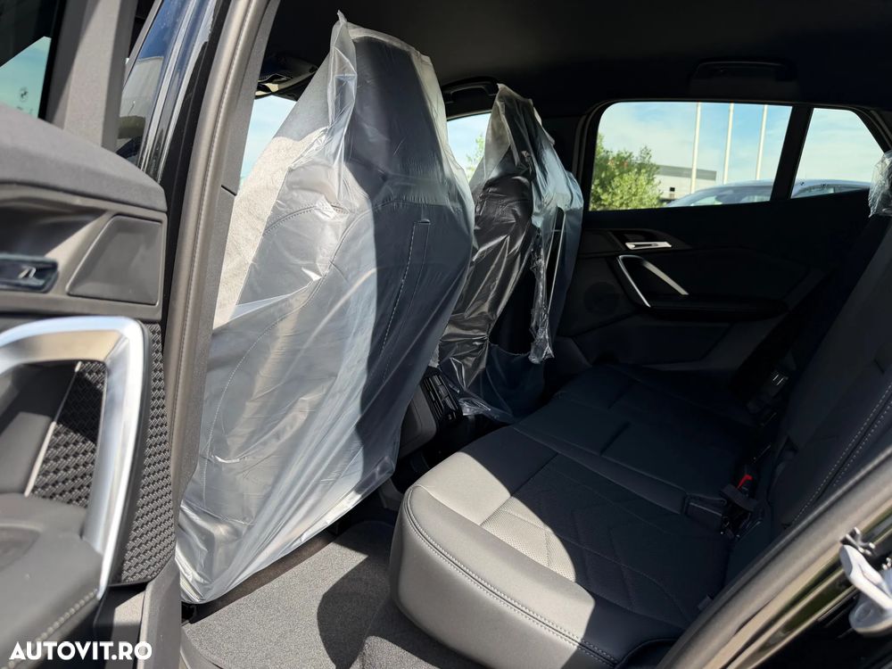 BMW iX2 eDrive20 - 6