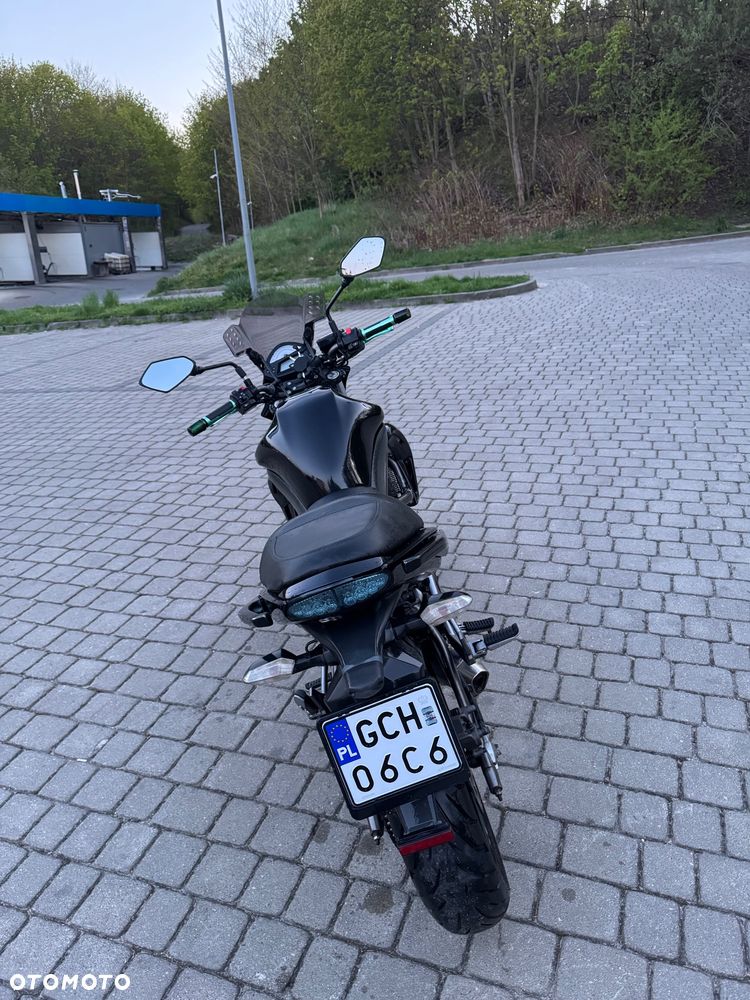Kawasaki ER - 2