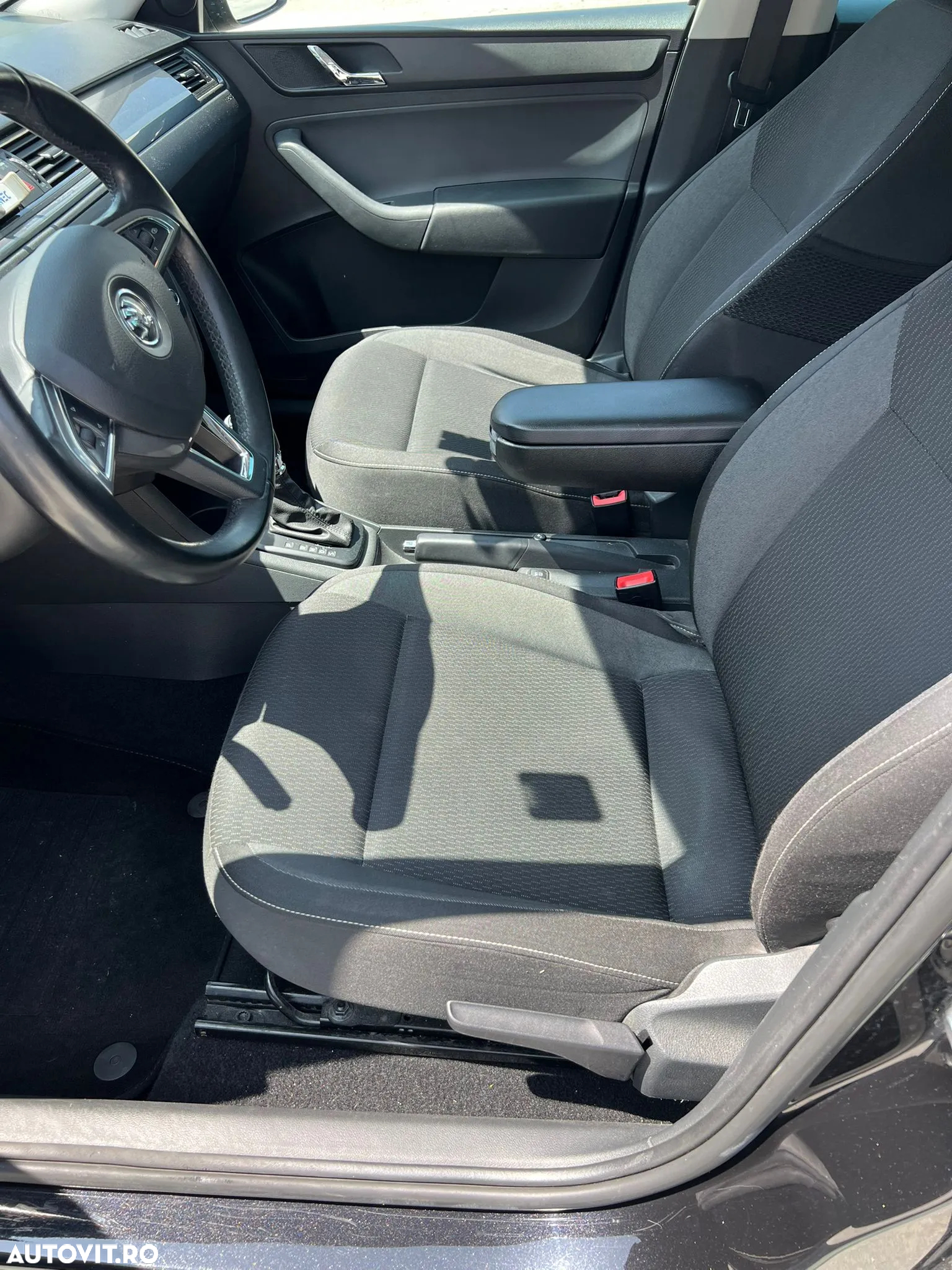 Skoda RAPID Spaceback 1.6 TDI DSG Edition - 9