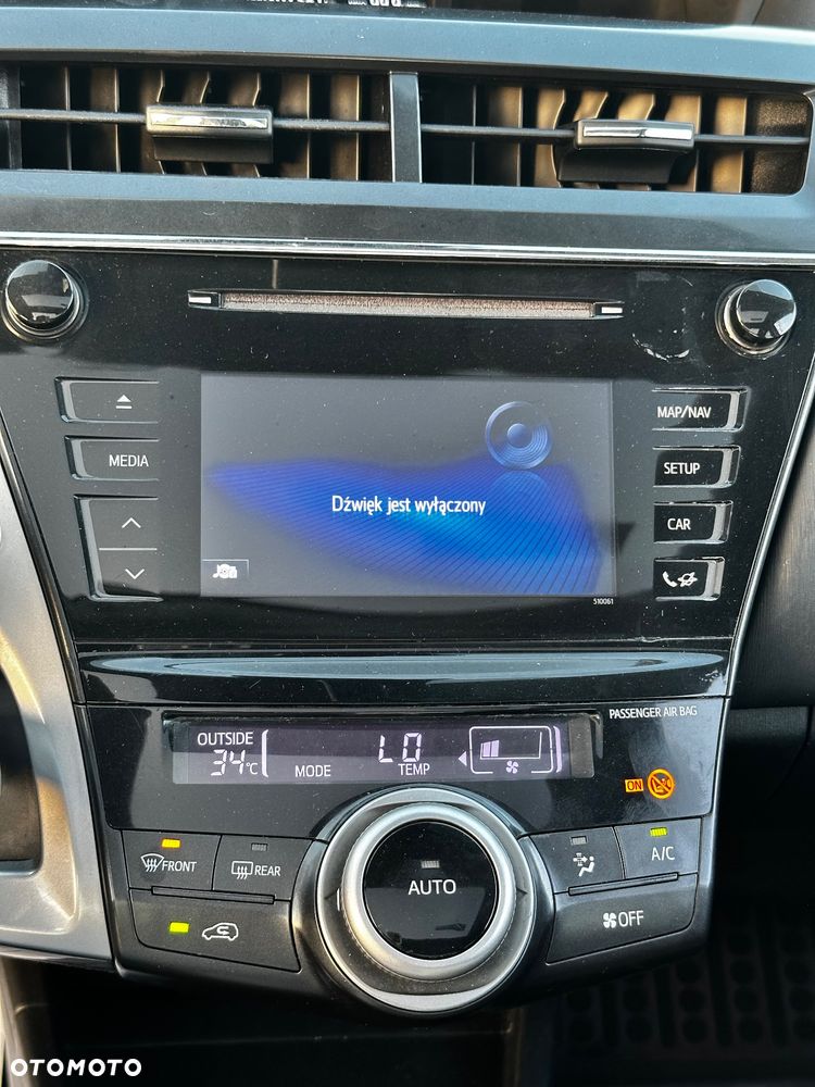 Toyota Prius+ (Hybrid) Executive - 33