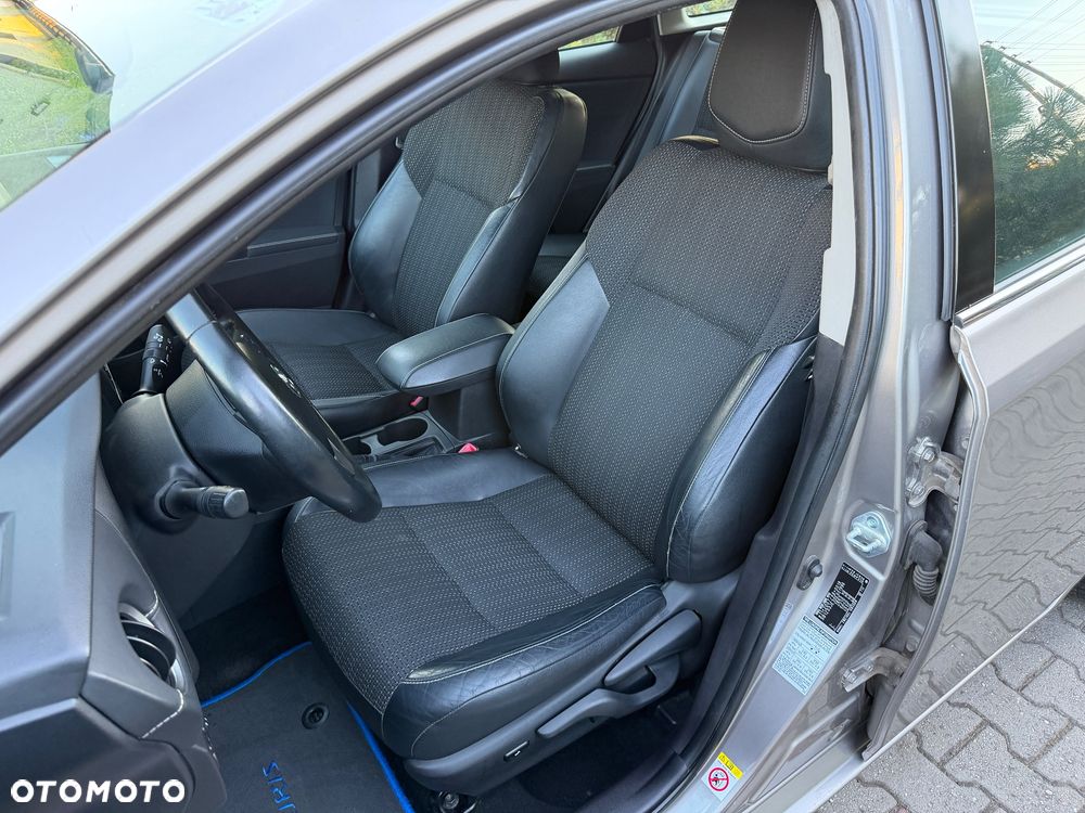 Toyota Auris 1.8 VVT-i Automatik Executive - 26