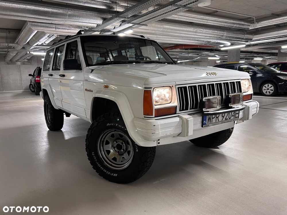 Jeep Cherokee 4.0 Limited - 10