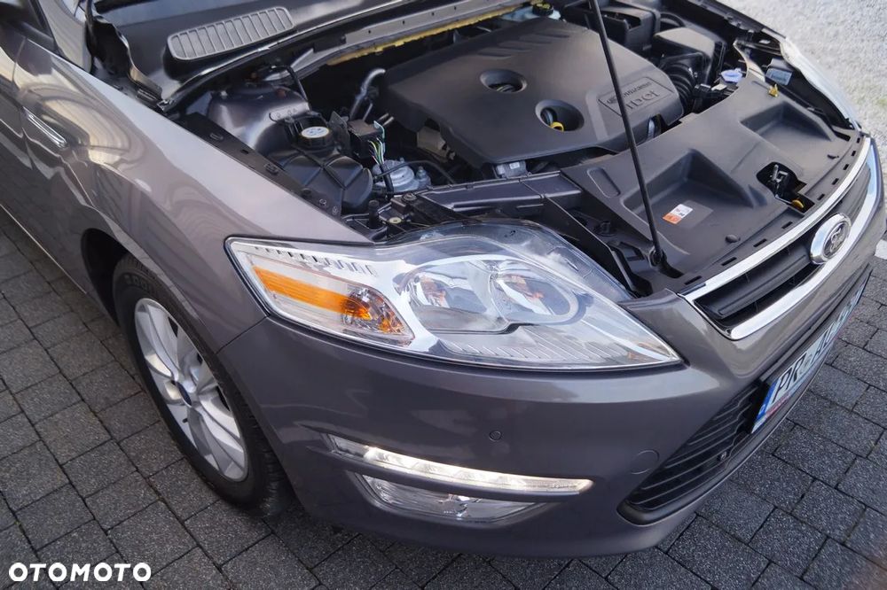 Ford Mondeo 1.6 TDCi Champions Edition - 32