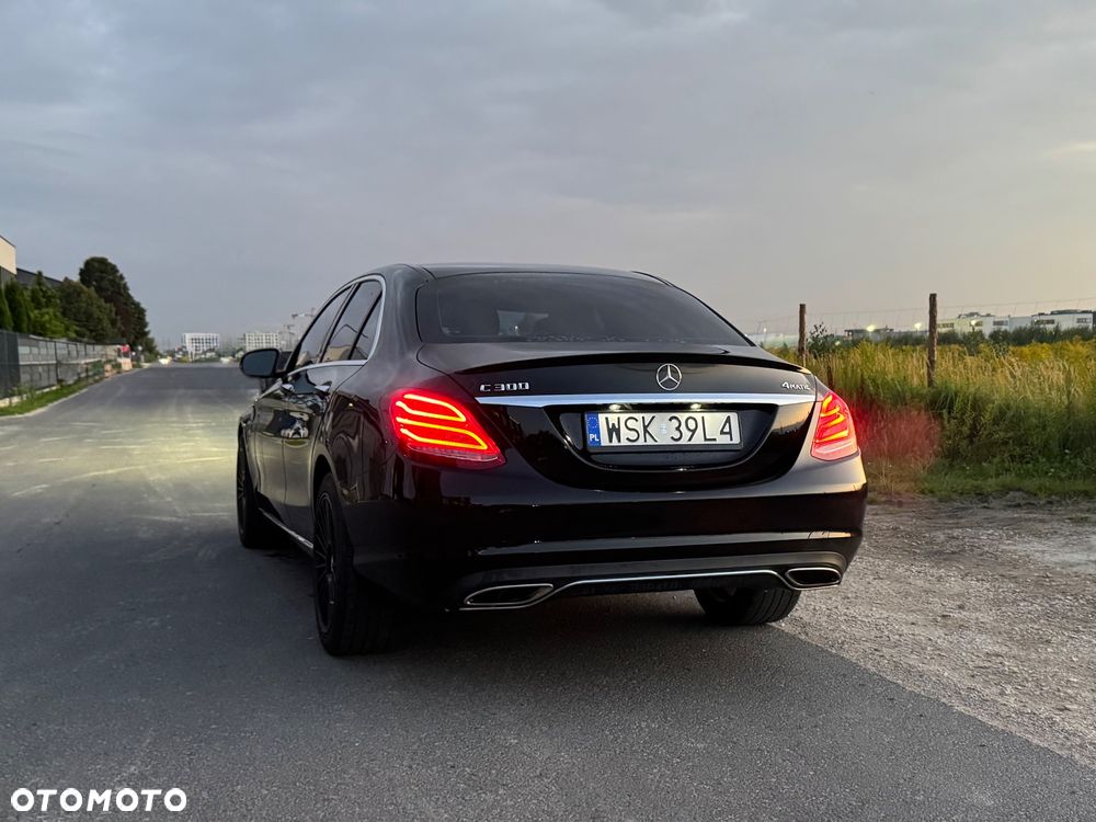 Mercedes-Benz Klasa C 300 7G-TRONIC - 3