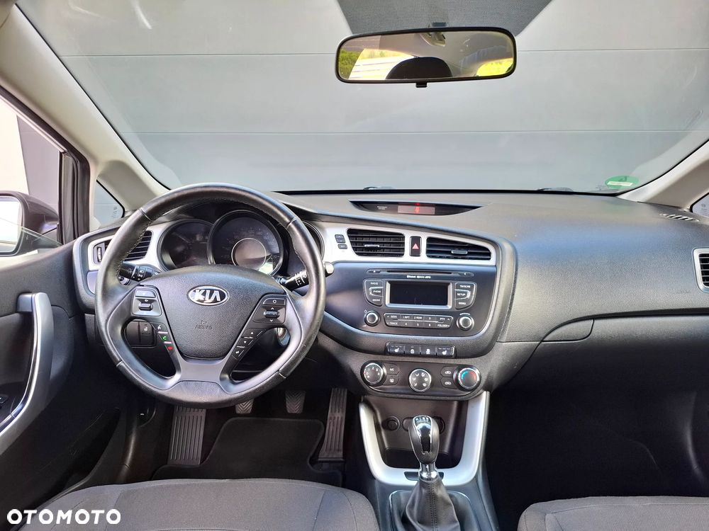 Kia Ceed 1.4 CVVT Spirit - 31
