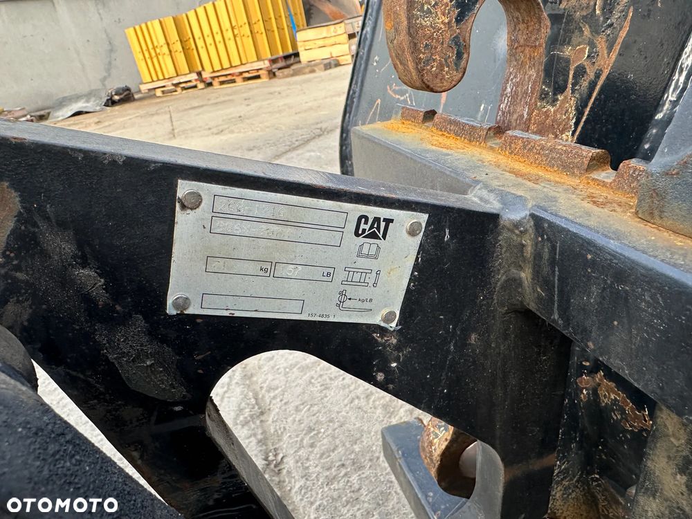 Caterpillar 907M - 21