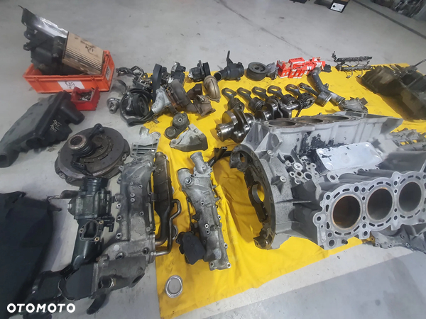 3.0 L V6 OM906, W 11