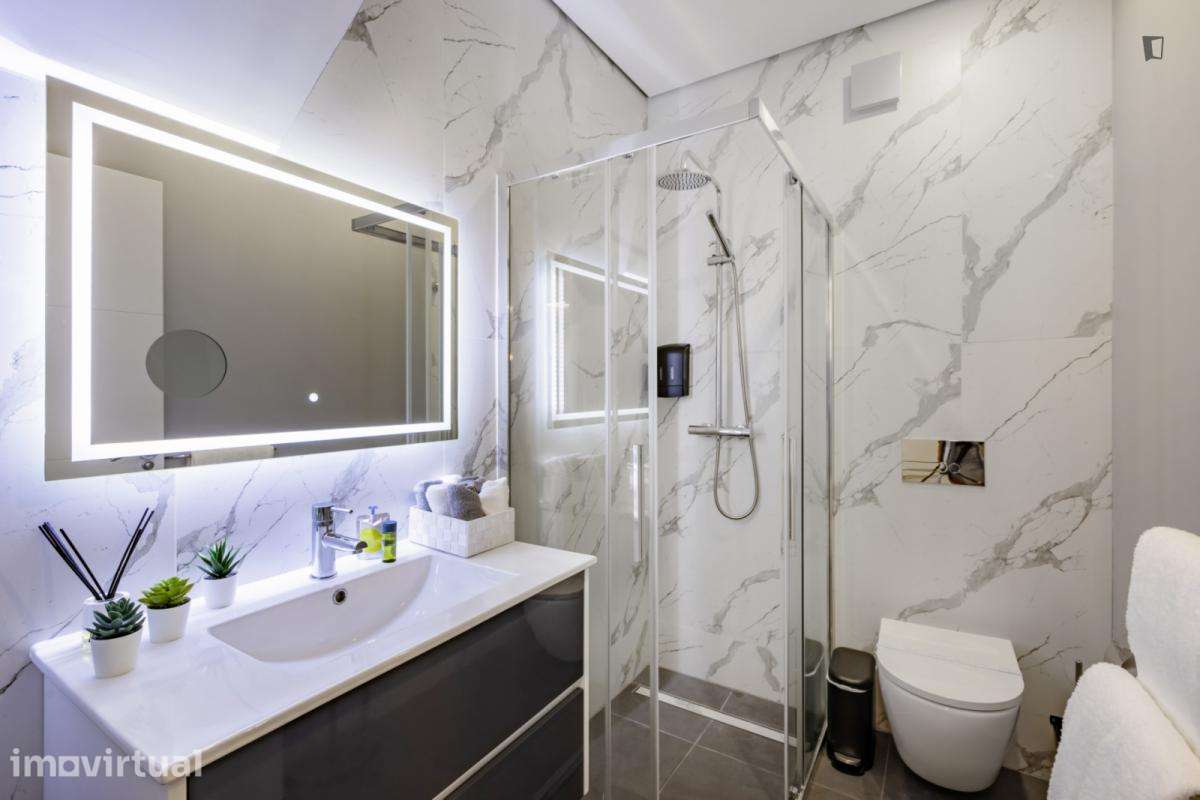 Apartamento com 2 quartos - localizado em Massarelos Porto - Grande imagem: 2/34