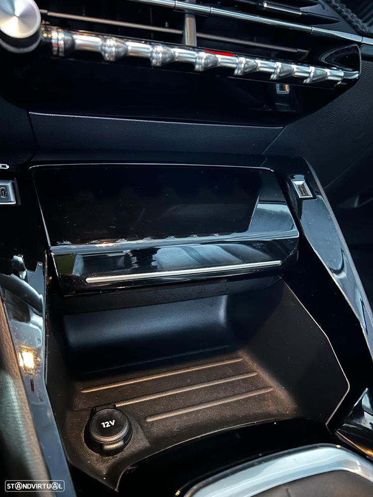 Peugeot 208 PureTech 100 Allure - 30