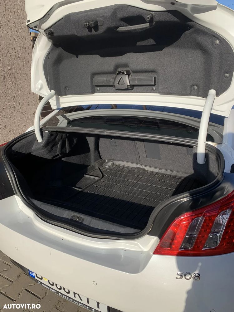 Peugeot 508 2.0 HDI FAP Allure - 24