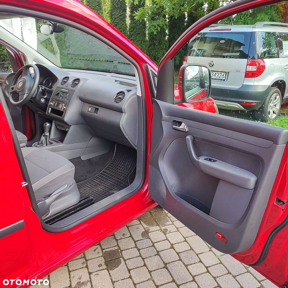 Volkswagen Caddy Comfortline BMT - 15