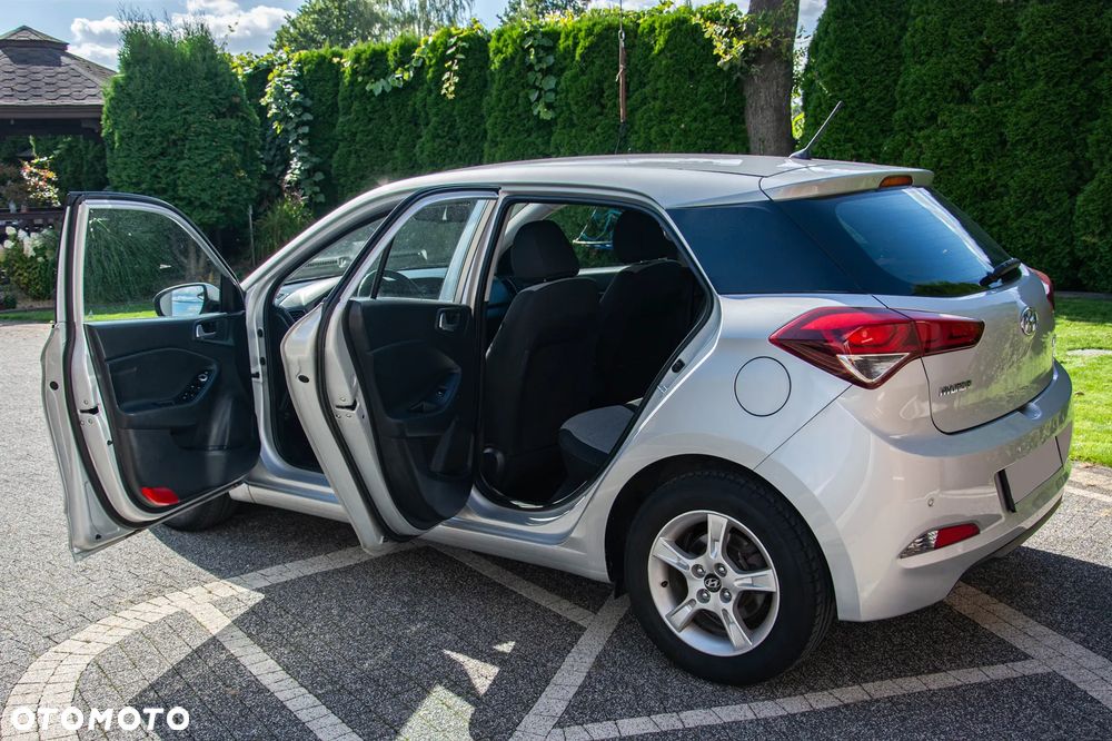 Hyundai i20 1.2 Comfort - 10