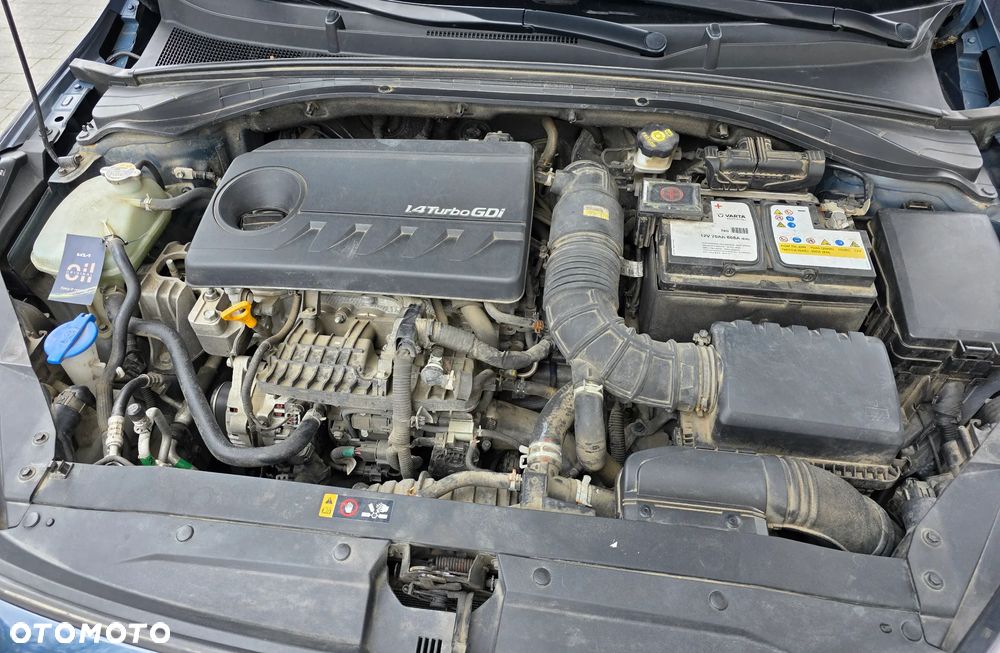Kia Ceed 1.4 T-GDI L Business Line DCT - 15