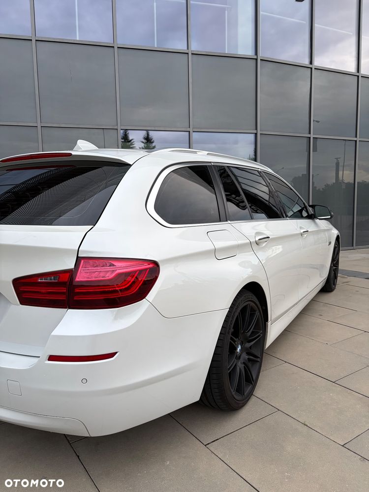 BMW Seria 5 520d Luxury Line - 6