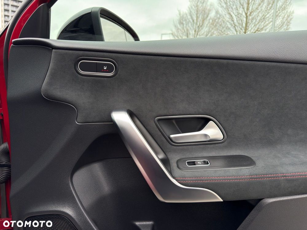 Mercedes-Benz Klasa A 200 AMG Line 7G-DCT - 28