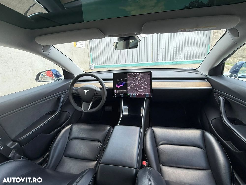 Tesla Model 3 - 18