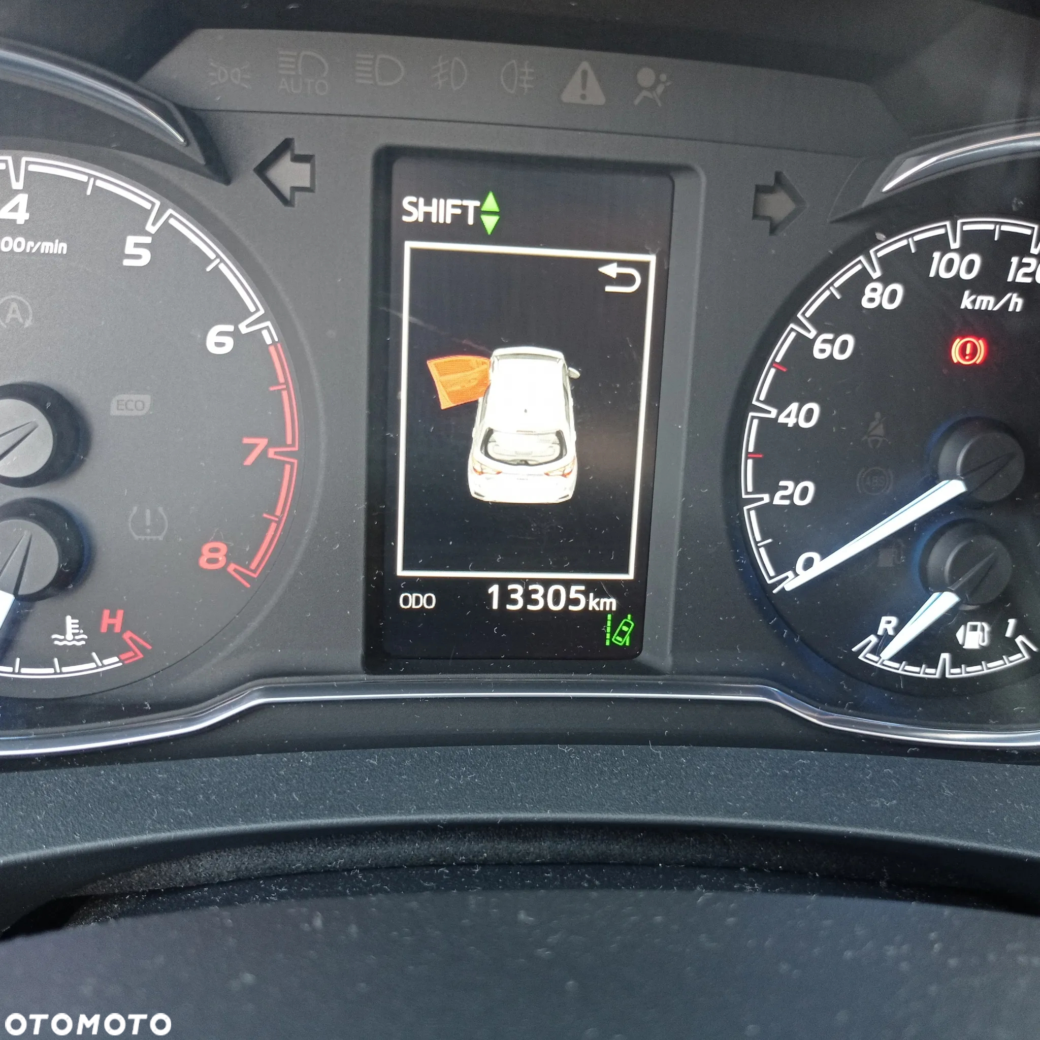 Toyota Yaris 1.5 Premium - 17