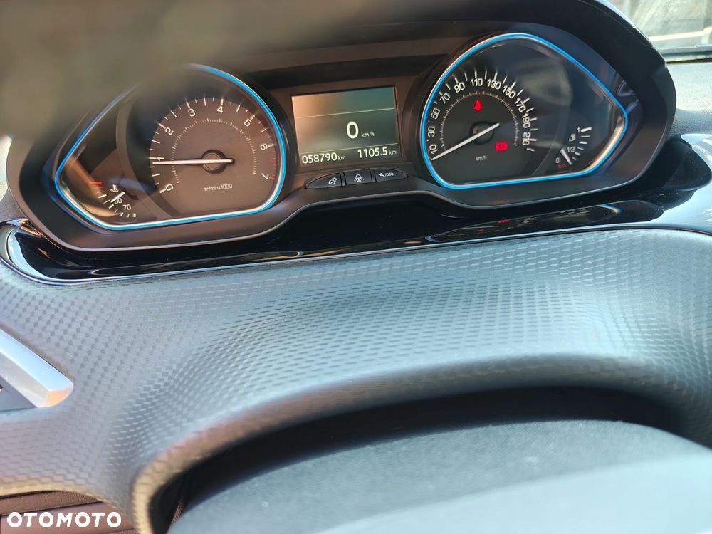 Peugeot 2008 PureTech 110 Stop&Start Crossway - 10