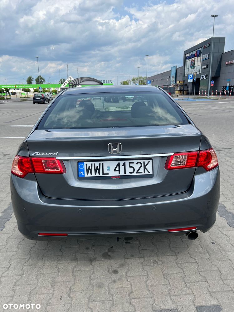 Honda Accord 2.0 Lifestyle - 8