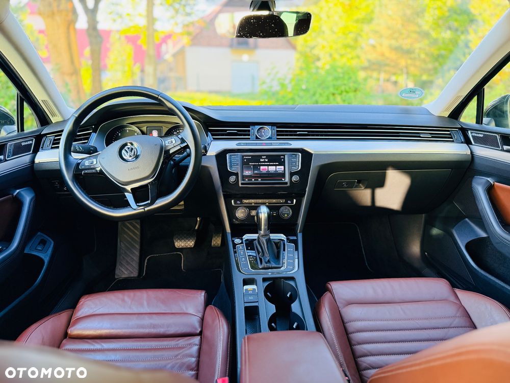 Volkswagen Passat 2.0 TDI BMT 4Mot Highline DSG - 17