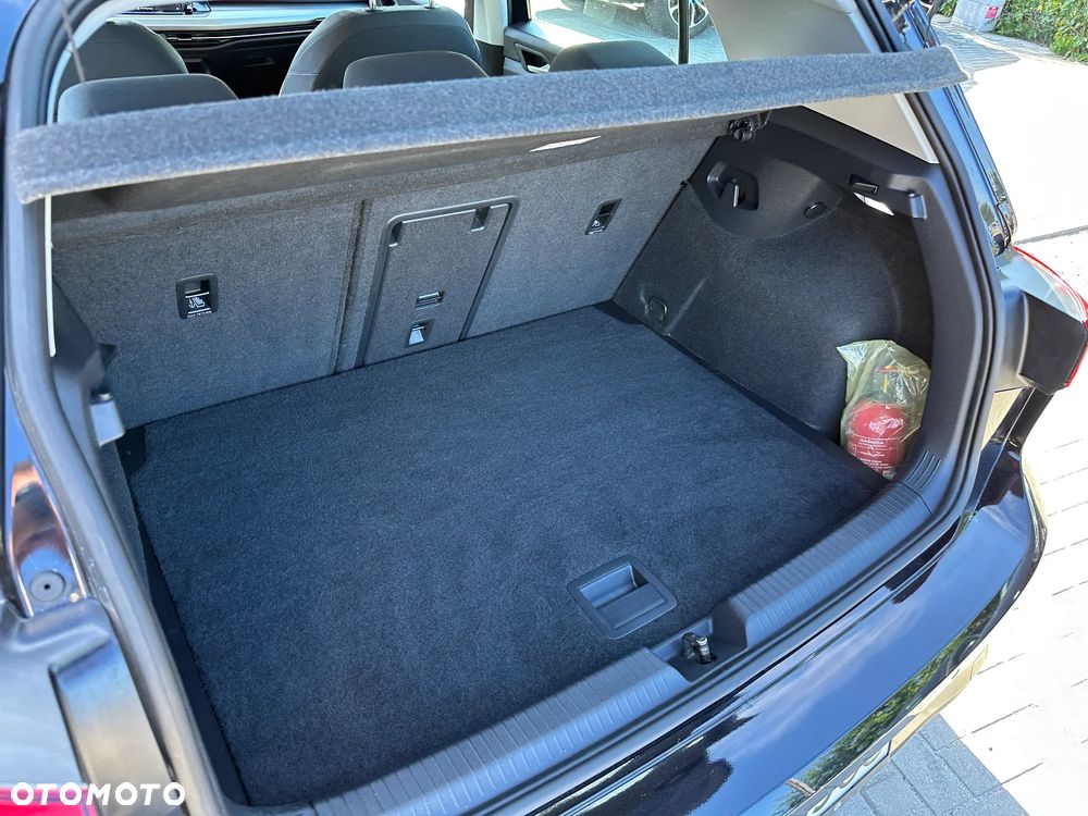 Volkswagen Golf - 27